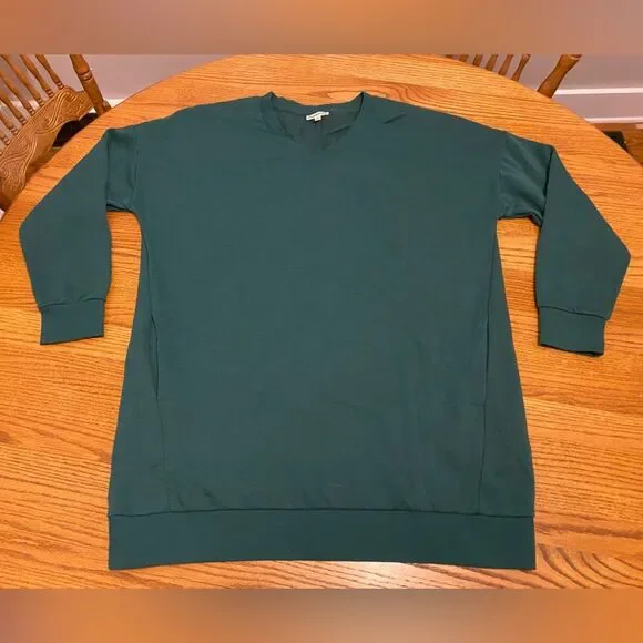 Zenana Green Long Sleeve Oversized Tunic Sweatshirt with Pockets - Picture 3 of 10